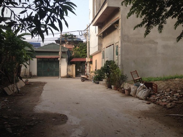 Mất tiền tỷ vì sập bẫy sổ đỏ thật - sổ đỏ giả: Những chiêu trò tinh vi đến khó ngờ Nhiều người ít kinh nghiệm, sập bẫy đường dây lừa đảo đánh tráo sổ đỏ giả lấy sổ đỏ thật mất hàng tỷ đồng