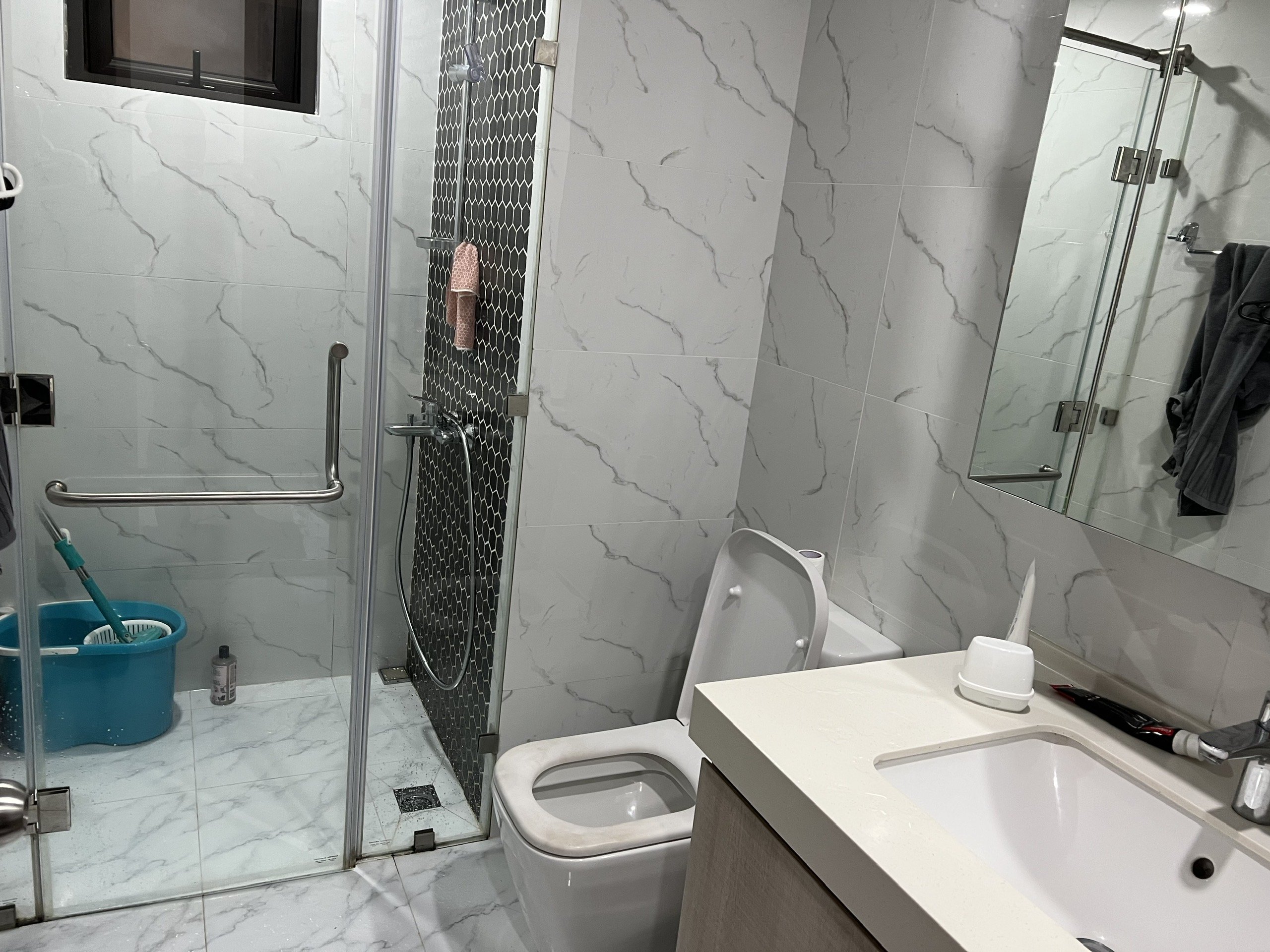 Bảng giá thuê Hado Centrosa